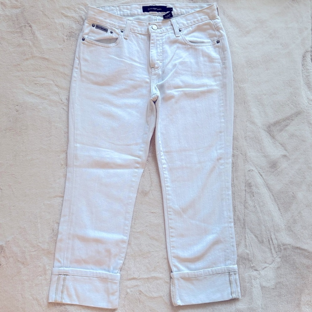 White Cuffed Cropped Jeans